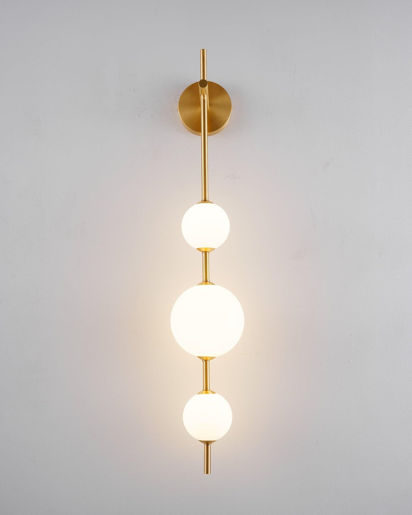 Wall-Mounted Vertical Globe Light
