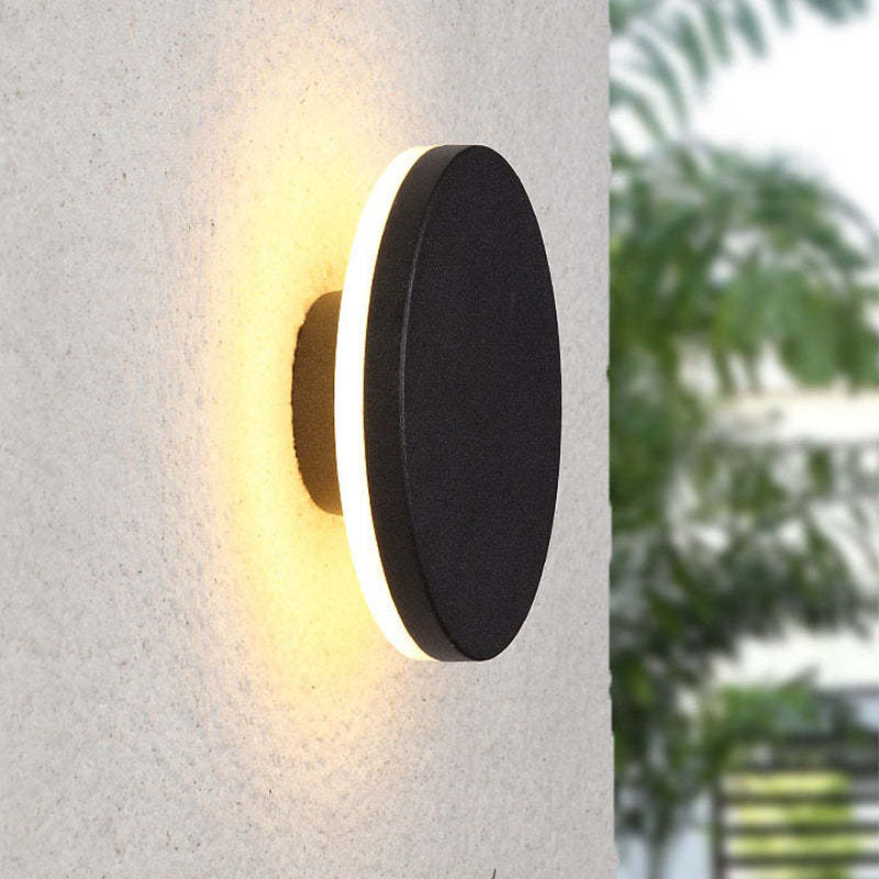 Contemporary LED Wall Light with Minimalist Design