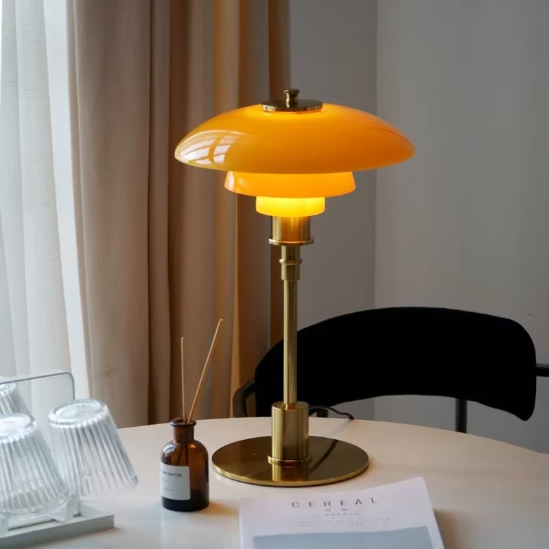  - lampzlondon