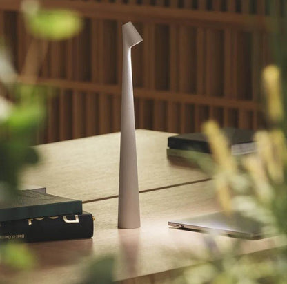 Portable LuminaVista™ I Table Lamp
